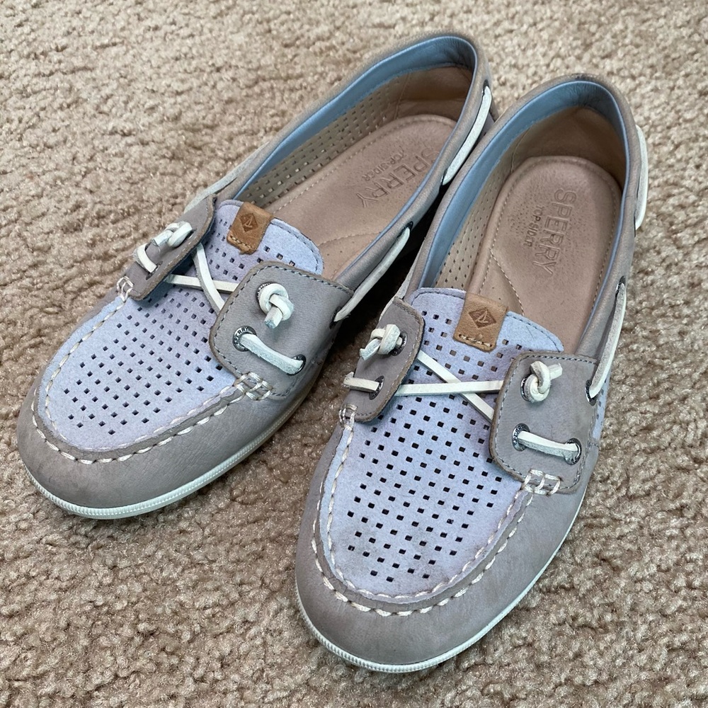 SPERRY GREY PERFORATED LEATHER DECK SHOE 6.5